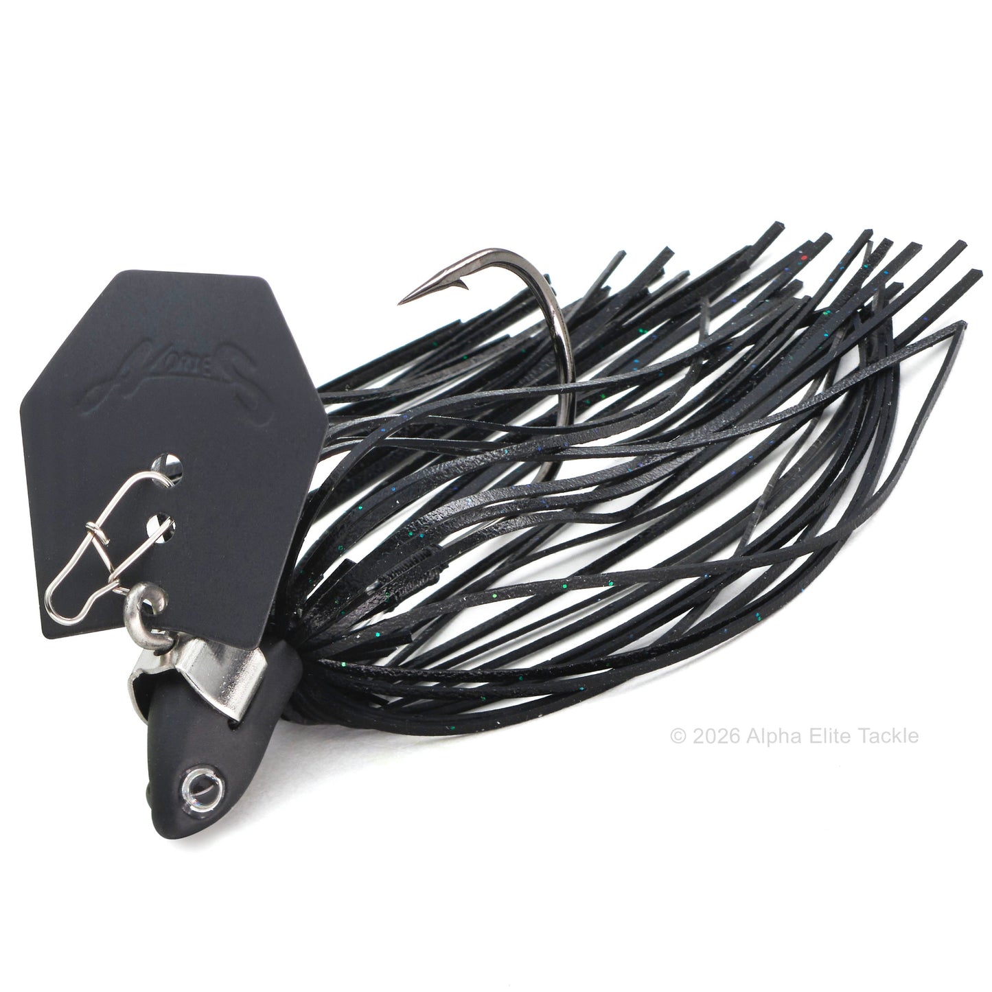 Close up of the Nories Hulachat in the color muddy crazy black on a white background