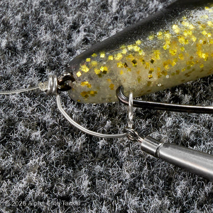 Ryugi Glide Hanger rigged on a soft plastic lure with a free rig weight